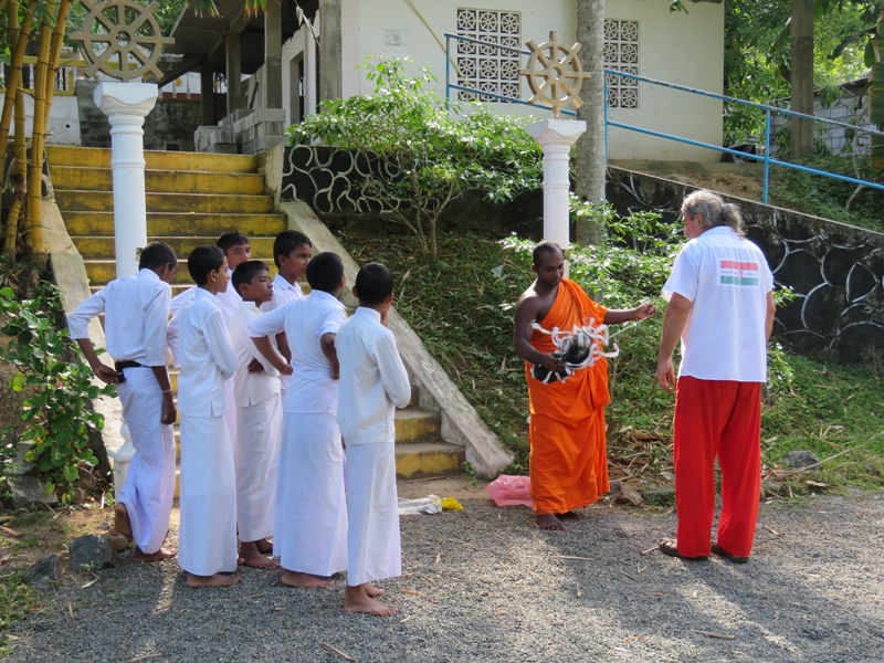 Magyarok Sri Lankán Utazási iroda Családi Vállalkozás - Help Sri Lanka